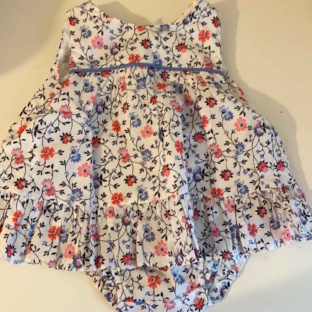 Baby girl gap two piece set adorable 18-24 NWT